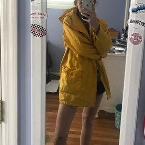 Grunge yellow raincoat *vintage*